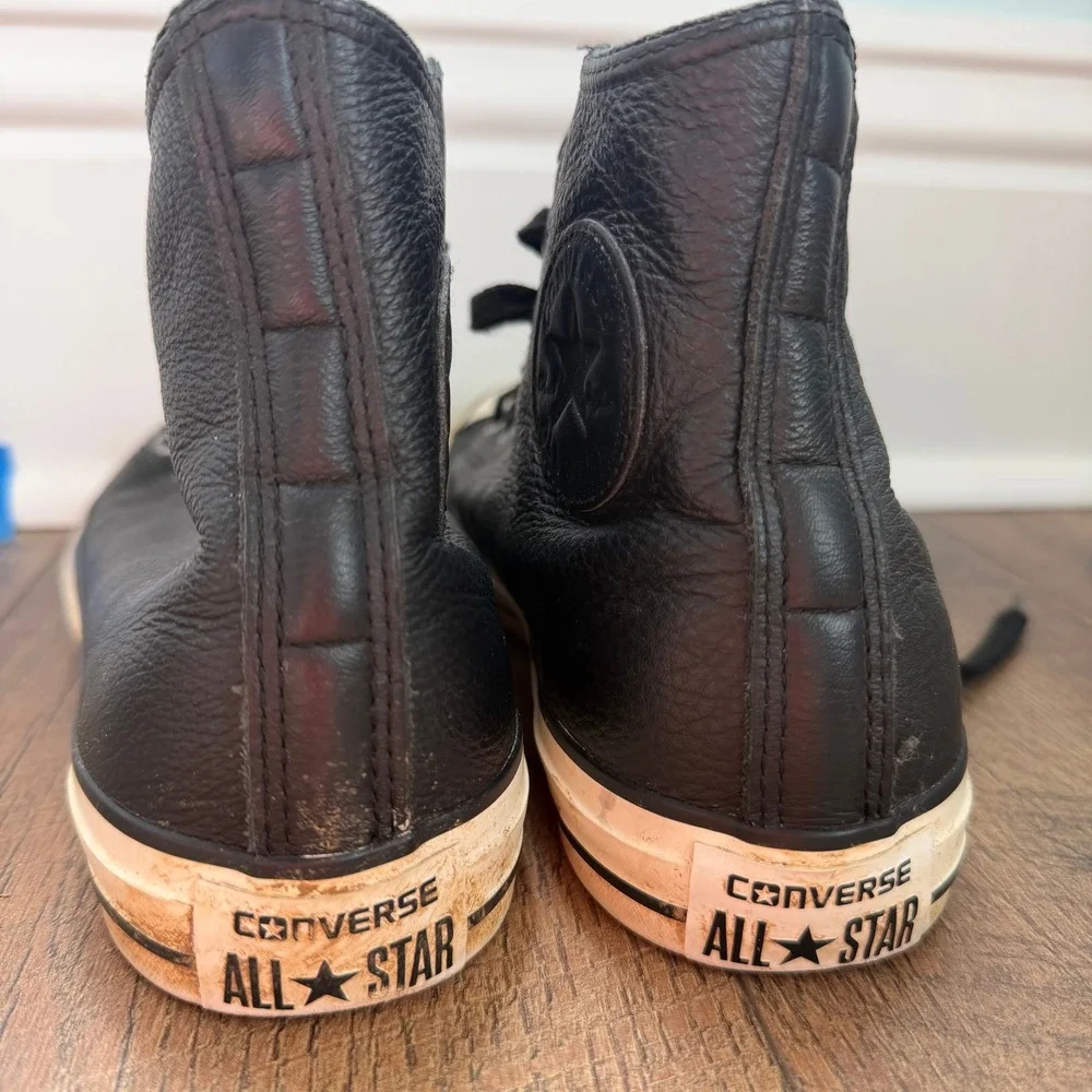 Converse Chuck Taylor All Star Leather Hi Top Black Unisex M7‎ W9